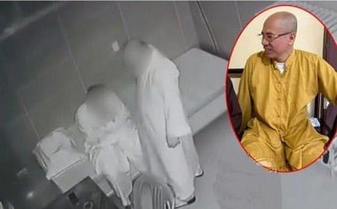 Ее пизда так взволнована сексом